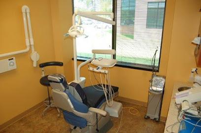Progressive Dental Solutions | Dr. Wayman Brown - General dentist in Glenn Dale, MD