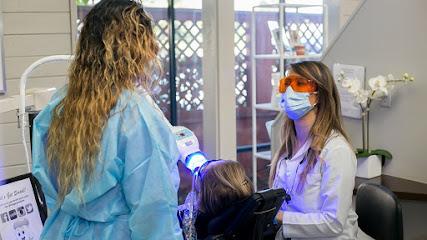 Orange Coast Dental: Nazeri Maryam DDS - General dentist in Santa Ana, CA
