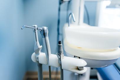 Madison Pine Dental Clinic - General dentist in Chicago, IL