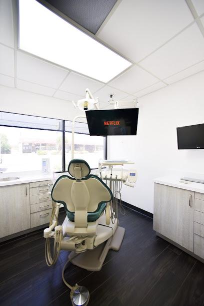Northridge Dental Implant Center - Periodontist in Northridge, CA