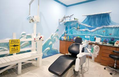 Hollywood Dental - General dentist in Houston, TX