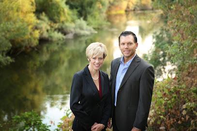 Sceville Dentistry, Jeff and Jodi Sceville - General dentist in Oakdale, CA