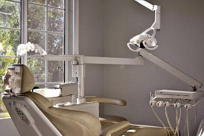 Agoura Advanced Dentistry – Dr. Kambiz Kamangar DDS - General dentist in Agoura Hills, CA
