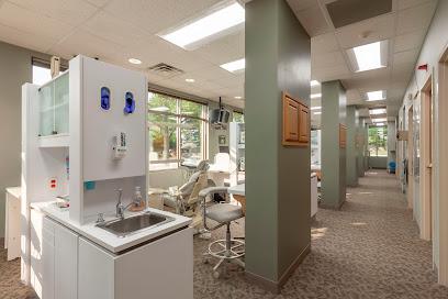 Adams Dental Center - General dentist in Lincoln, NE